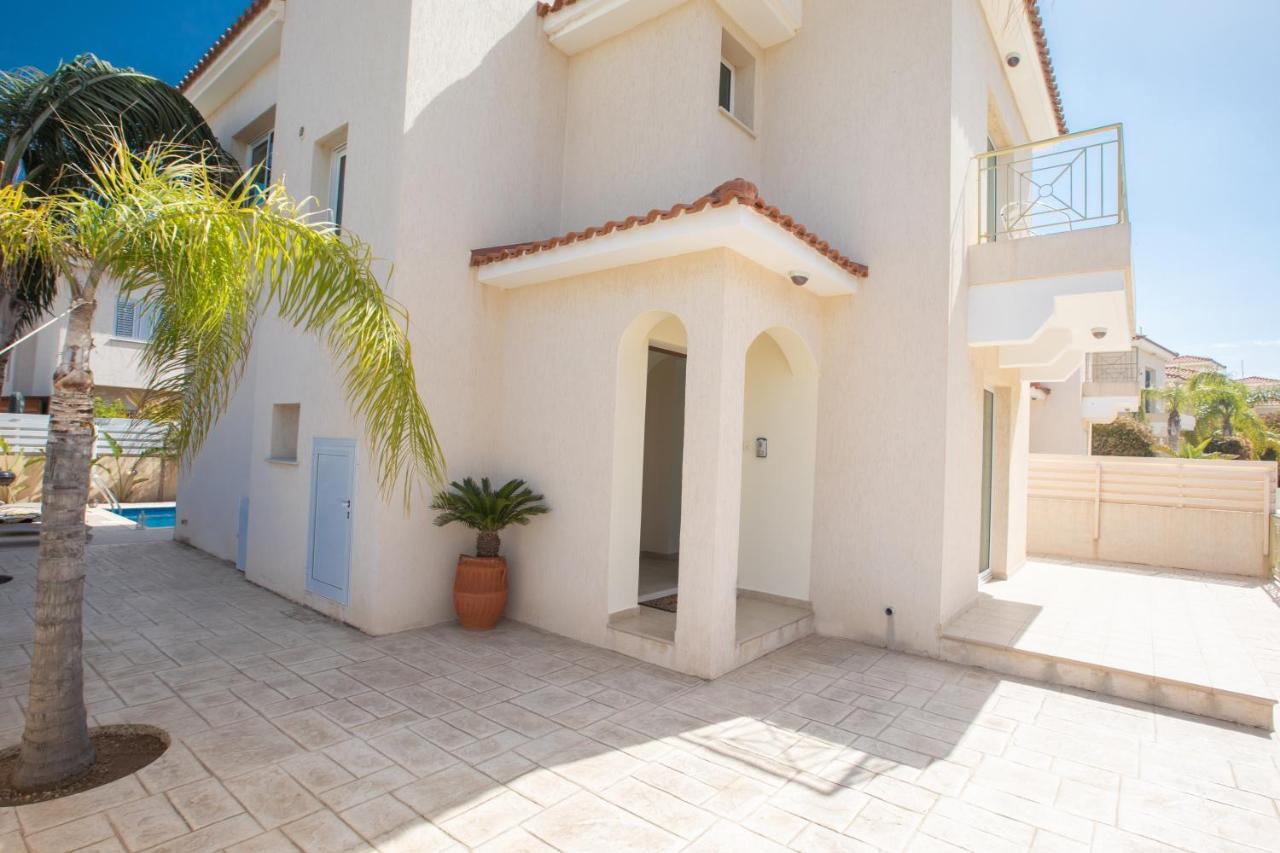 George'S Lux Villa بروتاراس المظهر الخارجي الصورة