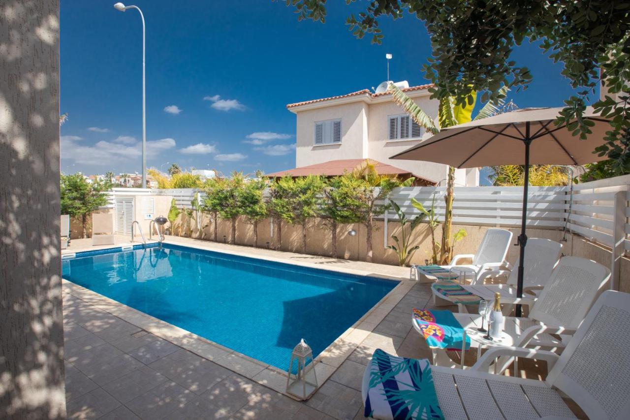 George'S Lux Villa بروتاراس المظهر الخارجي الصورة