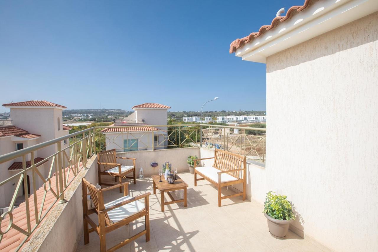George'S Lux Villa بروتاراس المظهر الخارجي الصورة