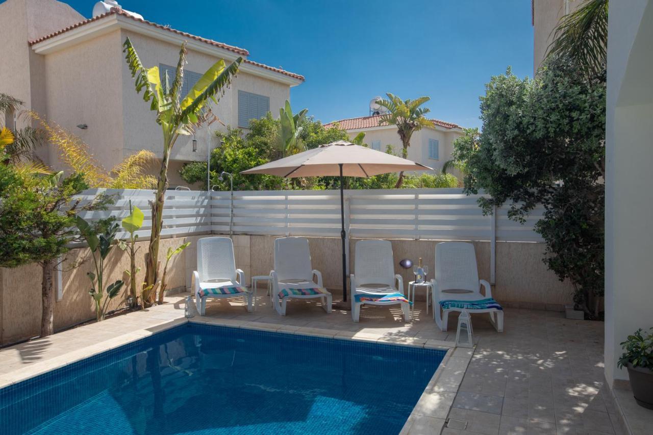 George'S Lux Villa بروتاراس المظهر الخارجي الصورة