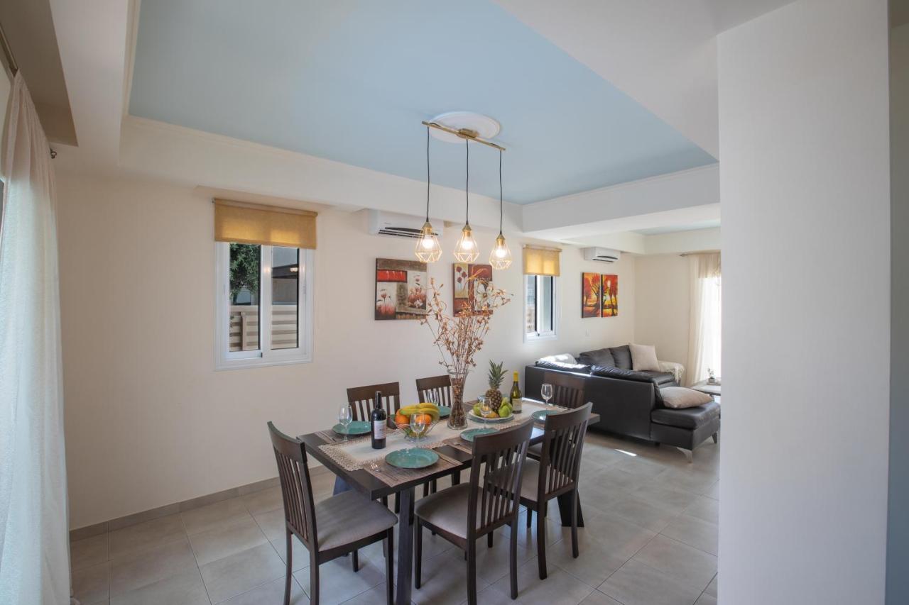 George'S Lux Villa بروتاراس المظهر الخارجي الصورة